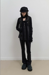 Button Slit Bootcut Pants / Black