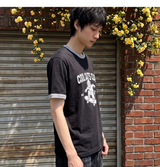 エッセンシャルスタンダード半袖リンガーTシャツ Cool Cats Club ブラック
