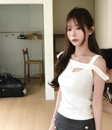 hope one : off-shoulder uneven tension top