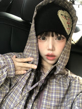 Unisex drawing heart patch shot beanie