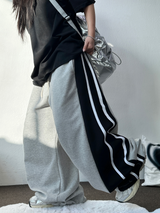 SILVER🩶🤍TWO LINE TRACK BALLOON WIDE PANTS 🖤🩶2COLOR