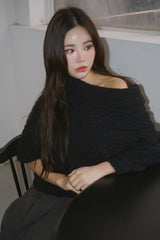 Chic black unbalanced off-shoulder knitwear