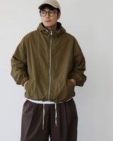 モイリバーシブルフーデッドジャンパー