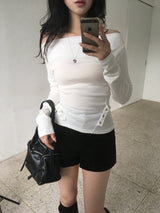 Melting Button Off-Shoulder Tee
