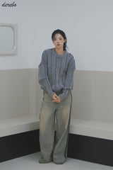 Retro-strip loose fit knitwear