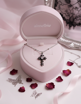 [NMIXX Haewon Necklace] ノクターンゴシッククロスカラーボーンネックレス (ステンレス)