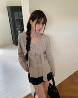 Ilu bean button side strap V-neck long-sleeve blouse