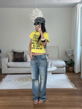 stay close lettering tee