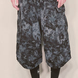 tiedye capri cargo shorts_black