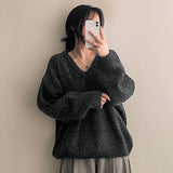 Lotruz V-neck knitwear