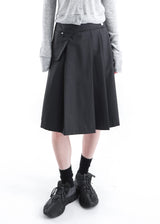 BUTTON POCKET SKIRT