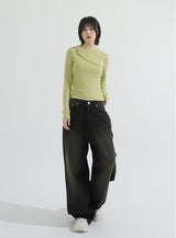 Curve slit ribbed top