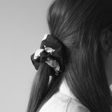 TUTEOGI ‘Rhythm’ scrunchie #001 (M size)