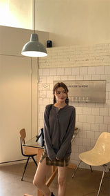 Round button waffle long-sleeved t-shirt