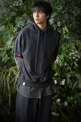 PAISLEY EMB. H-T HOODY (Charcoal)