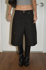 Relaxed Multi-Pocket Bermuda Shorts (Black)