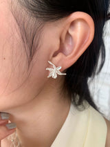 Matt flower earrings