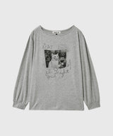 ボートネックルーズフィット グラフィックTシャツ