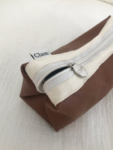 Clam ラウンドペンケース _ レザーブラウン