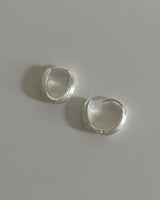 Truth earring (silver)