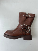 Buckle Tongue Angle Boots