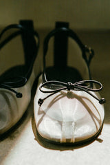 PINTUCK RIBBON FLAT IN GILDED BEIGE&BLACK