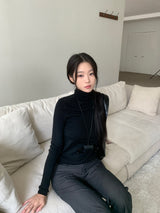 Winter Blend Wool Polar Semi-Slim Fit Long Sleeve Knit Top (5 Colors)
