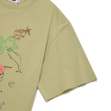 フィッシングアートコレクショングラフィックルーズフィットTシャツ [LIGHT OLIVE]