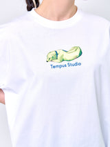 ライイングドッグTシャツ_ホワイト