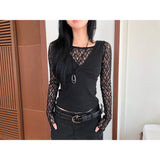 Peek V-neck Sleeveless
