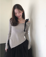 [ special ] aura black ribbon one - shoulder NT TOP