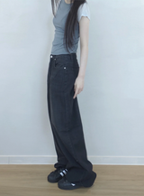 ブラックワイドパンツ