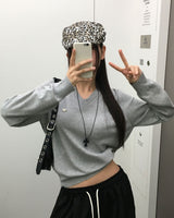 キャラメルカラーVネックニット
