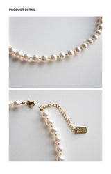 Voluminous white pearl necklace