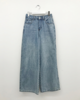 With Back Pocket Denim (1color)