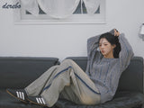 Retro-strip loose fit knitwear