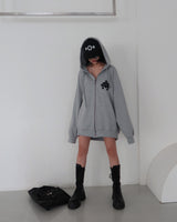 [UNISEX] Chrome Patch オーバーサイズフィット フード付きジップアップジャケット