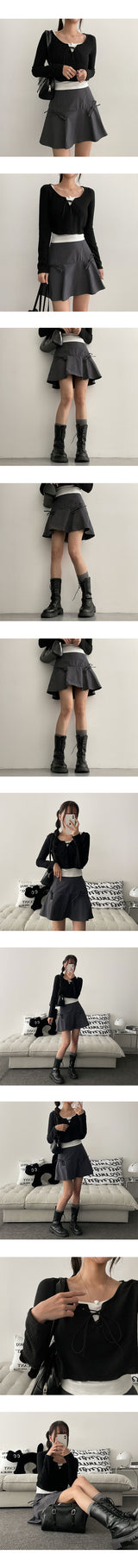 Torom Back Banded Ribbon Slit Flare Mini Skirt