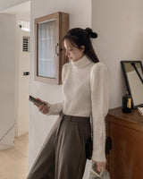 Wool turtleneck puff knit