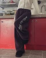 Point lettering brushed wide pants