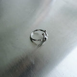 Liquid Curve Ring