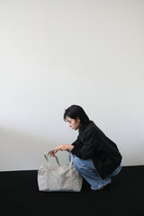 standard duffle bag (light grey)