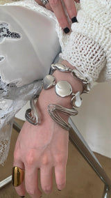 Metal line-silver stone bangle set