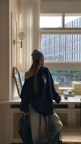 Boxy loose fit off-shoulder sweatshirt