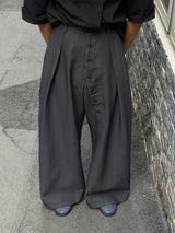 Loose Fit Pleated Buttoned Pants