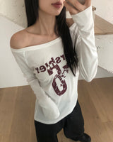 Dua Number Star-printing unbalanced off-shoulder long-sleeve T-shirt
