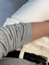 エベリンアシンメトリーUネックロングスリーブT / 4 Colors