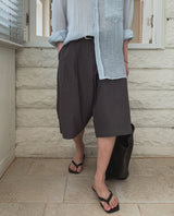 Kurin Two Tuck Wide Bermuda Slacks