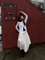 TWIST BUTTON V-NECK CARDIGAN