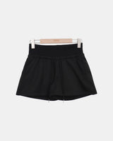 トゥエルトレーニングショーツ